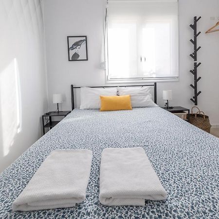 Cozy Studio, Near Airport & Sea Apartment Porto Rafti Bagian luar foto