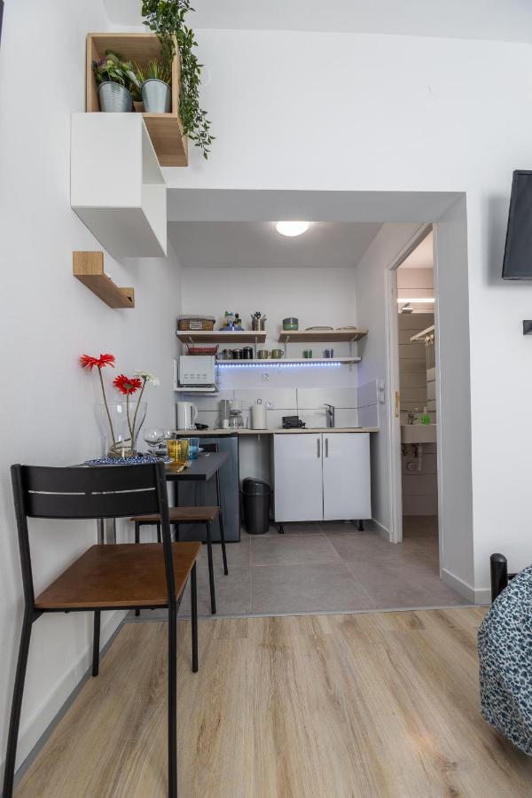Cozy Studio, Near Airport & Sea Apartment Porto Rafti Bagian luar foto