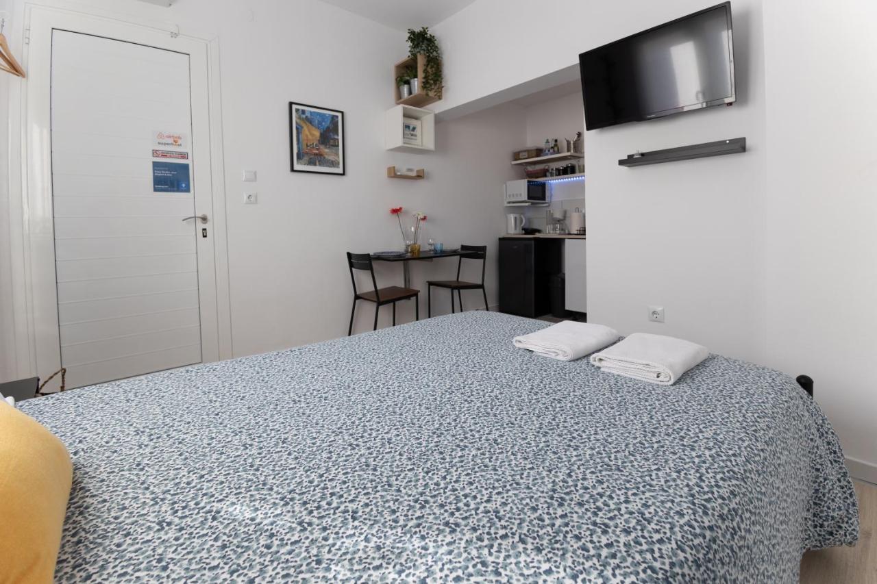 Cozy Studio, Near Airport & Sea Apartment Porto Rafti Bagian luar foto
